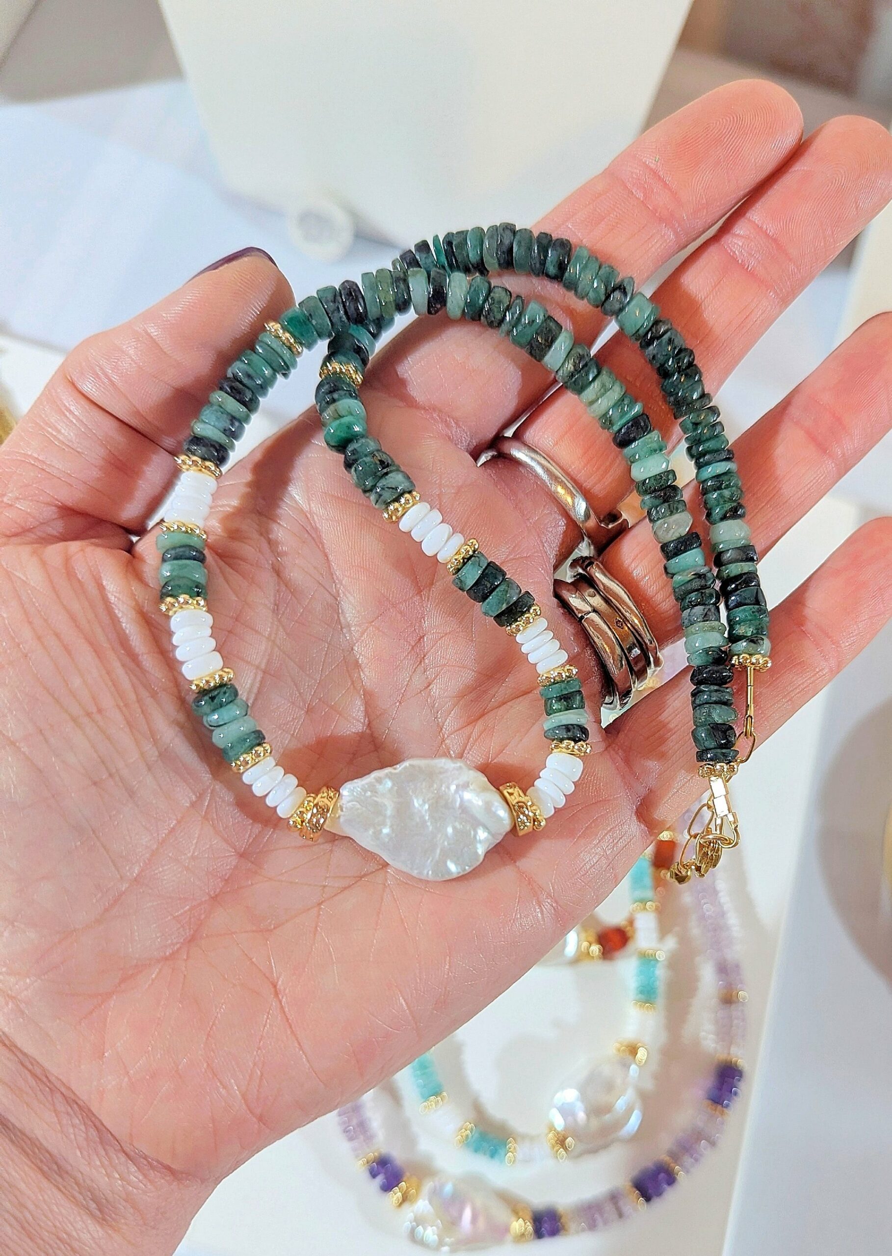 Bijou artisanal fait main en pierres naturelles — Ame Création Arcachon